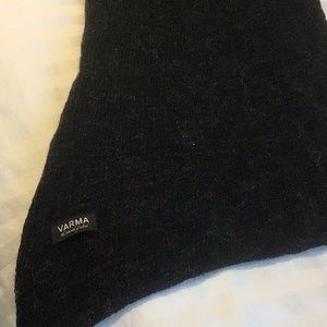 MAKE OFFER Icelandic hand wool scarf black 7 ‘